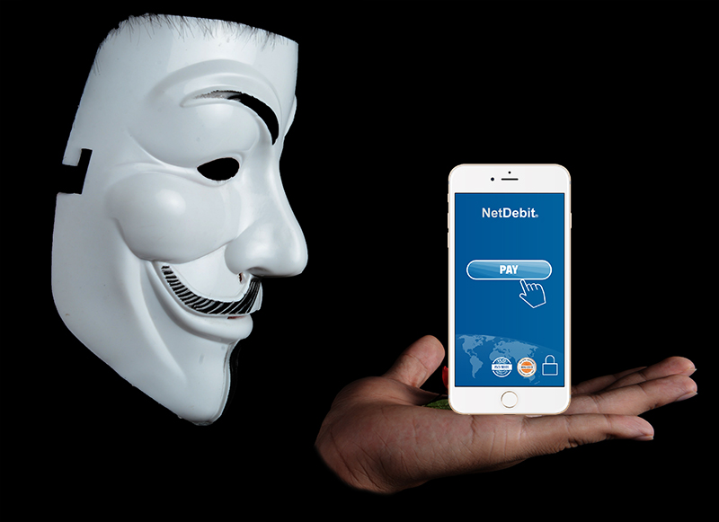 Pay safely and anonymously Mask Anonymous and smartphone with booking mask